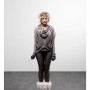 La Petite Fille Aux Allumettes Pull et Mitaines DELPHINE PAVY Écharpe “Bubbles” DELICIOUS FREAKS Legging PHARD Chaussures “SHEEP SKIN” UGG